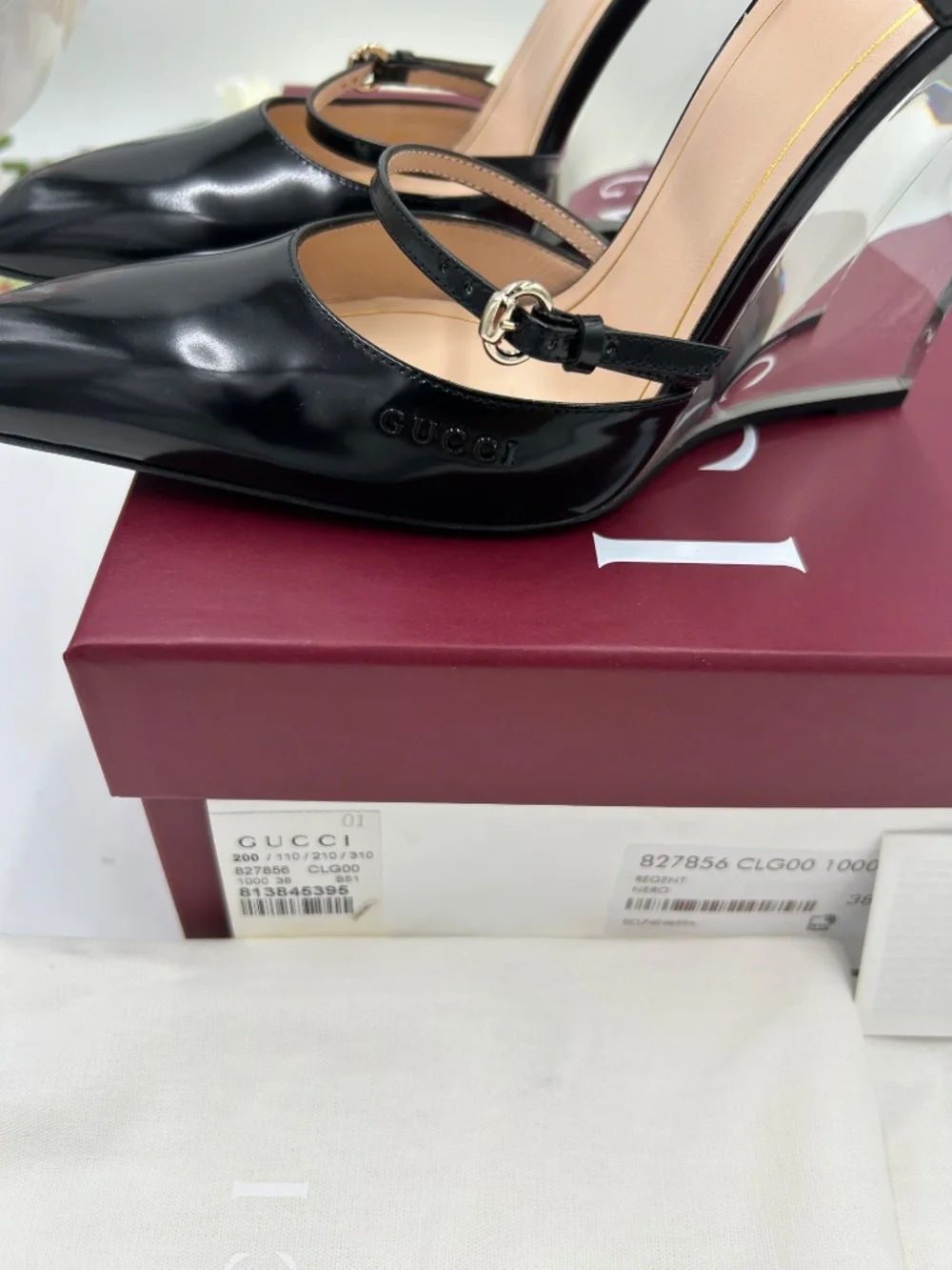 Women’s Gucci Christy Patent Leather Wedge. Size 38. Made in Italy.